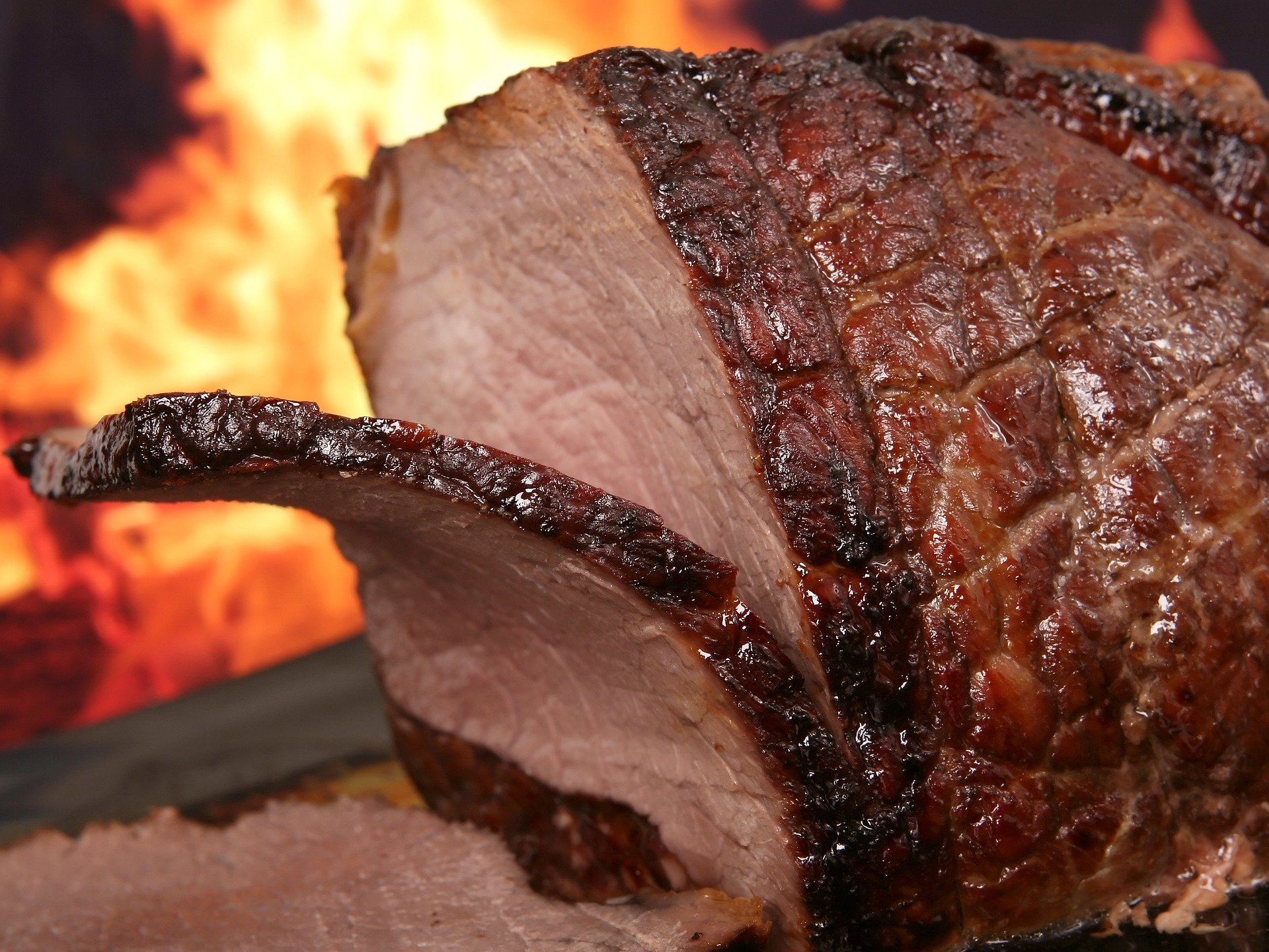 Mehr Hintergrunddaten zur Schädlichkeit von rotem Fleisch. Und wie Sie durch richtige Zubereitung dem entgehen können.