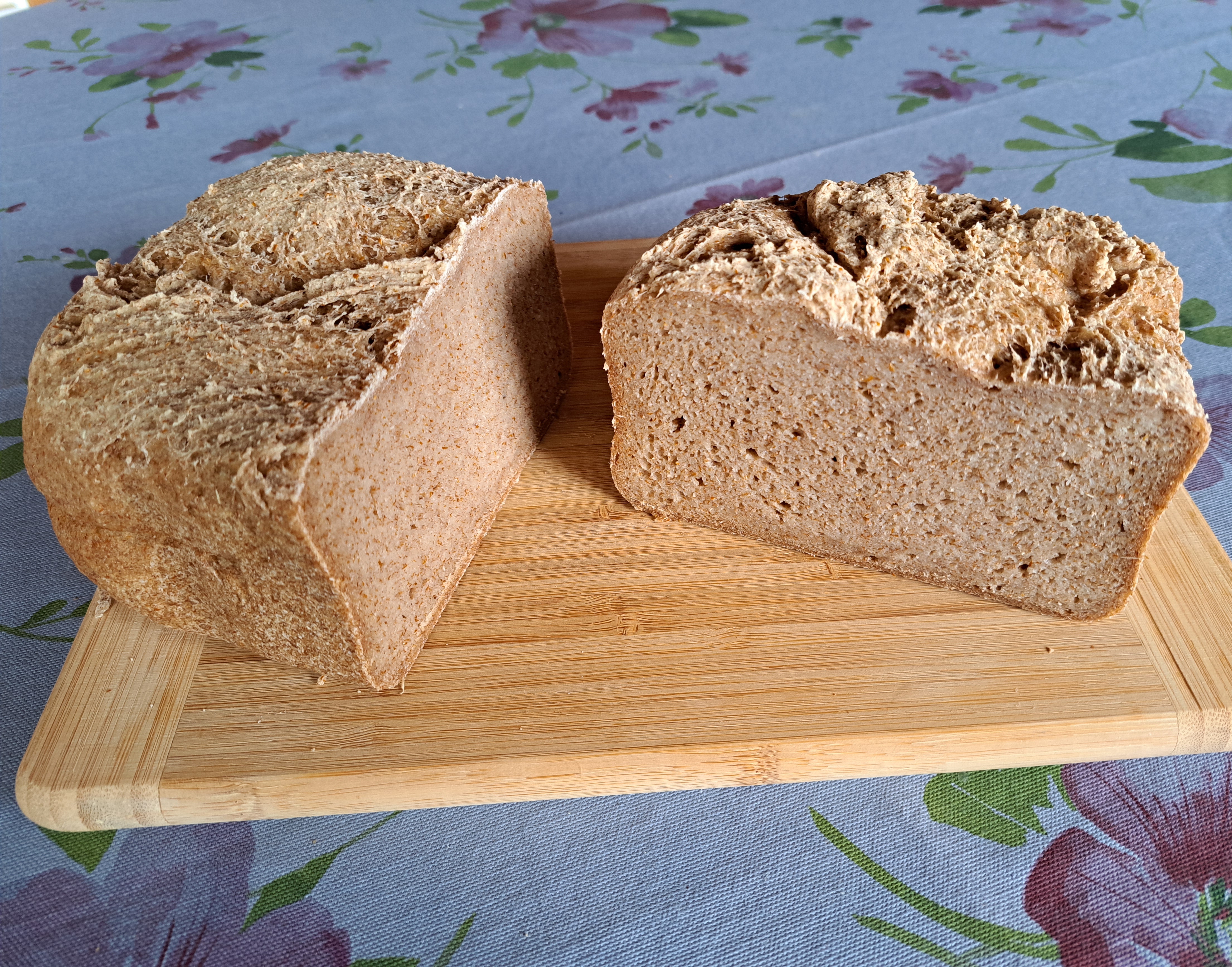 Hirsebrot mit Trockenhefe im Brotbackautomaten