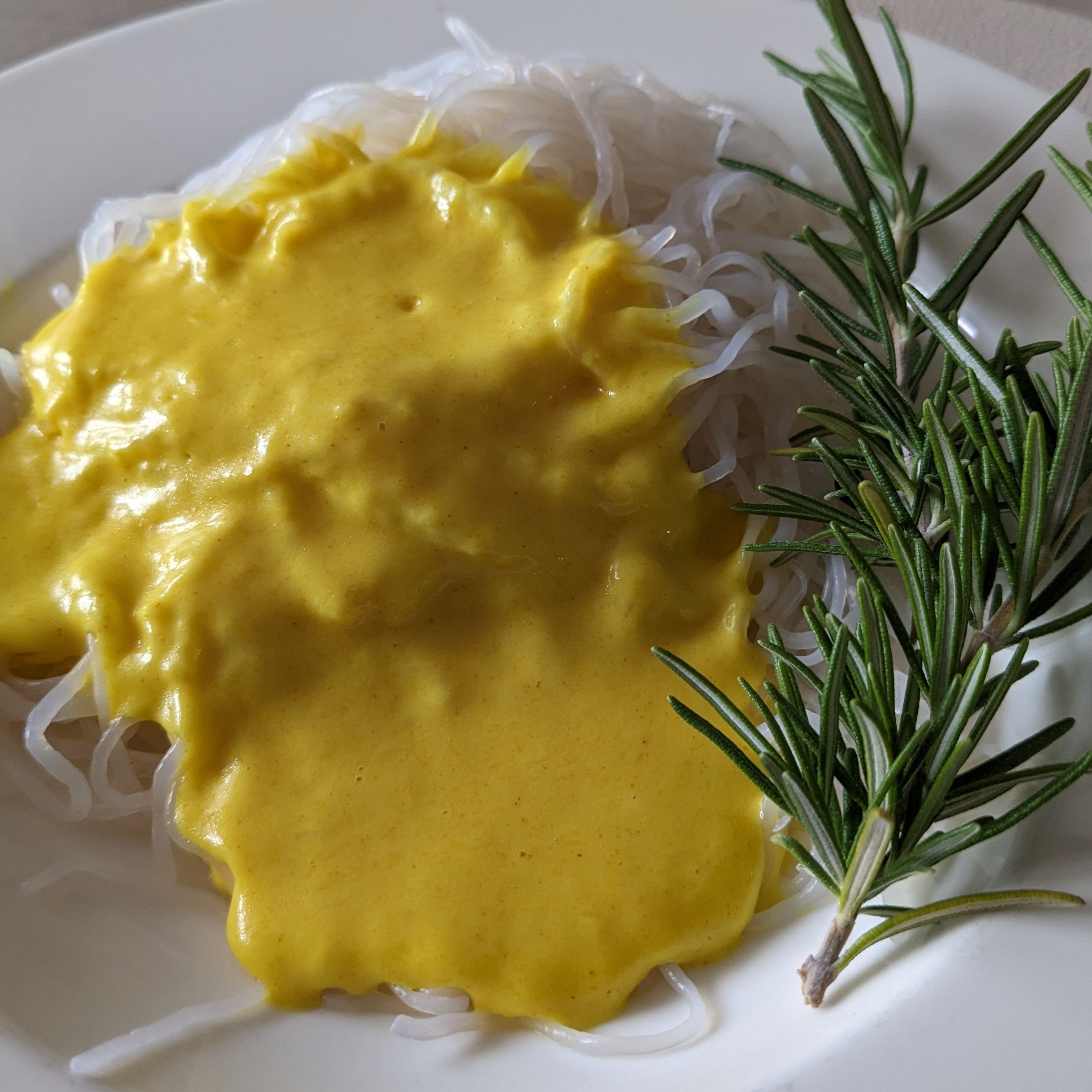 Dr. Gerschs lektinfreie Käsepasta in entzündungshemmender Sauce