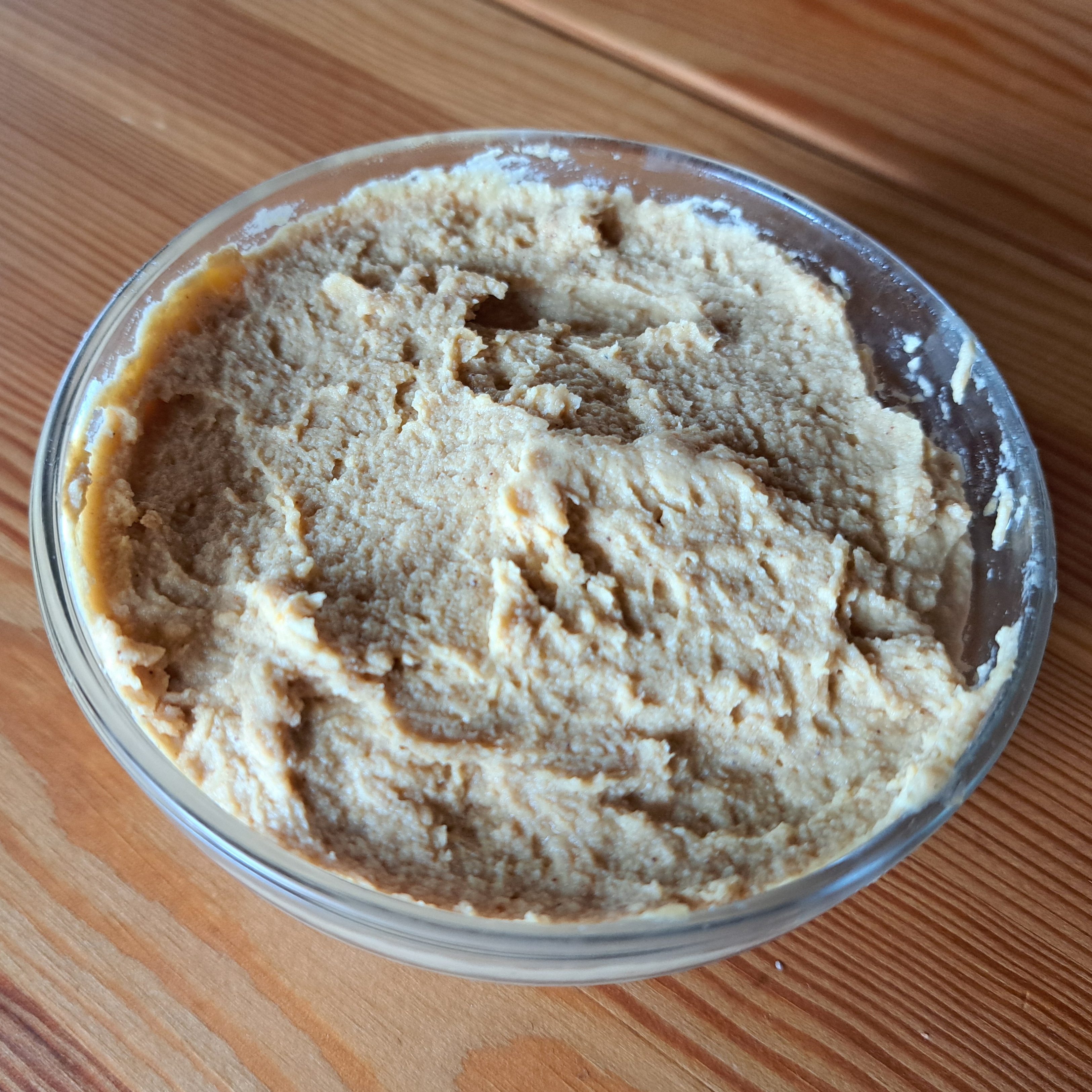 Selbstgemachter Hummus